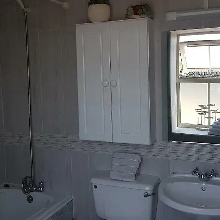 Bay View House Лисканнор